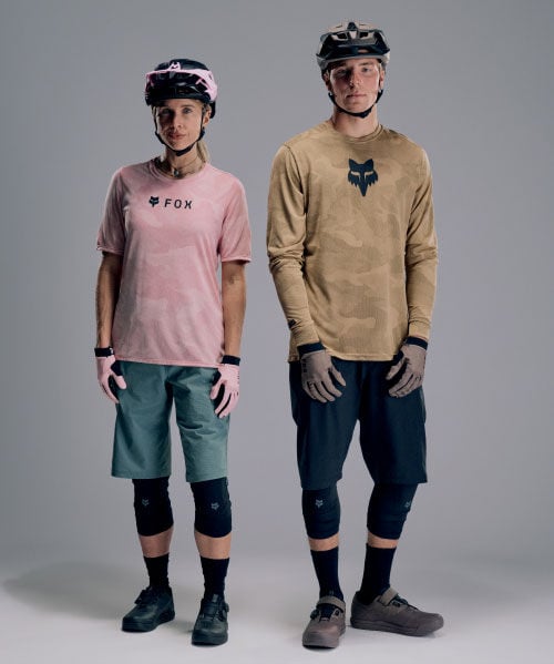 Models wearing MTB kits