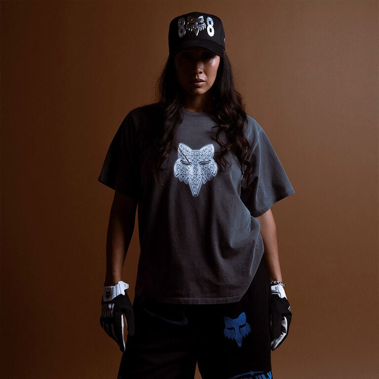 Woman in Fox lifestyle clothes