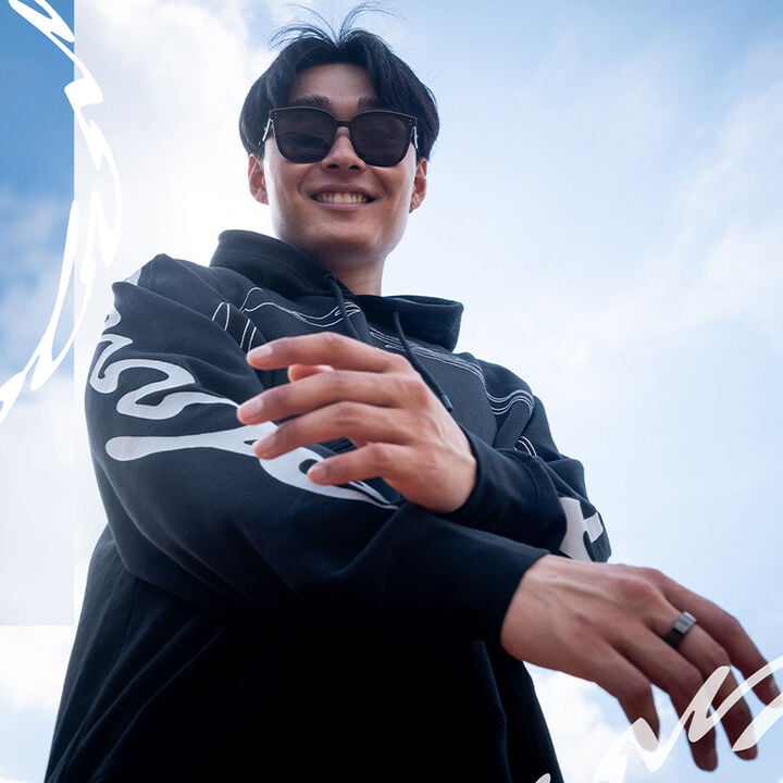 Man wearing a Fox hoodie